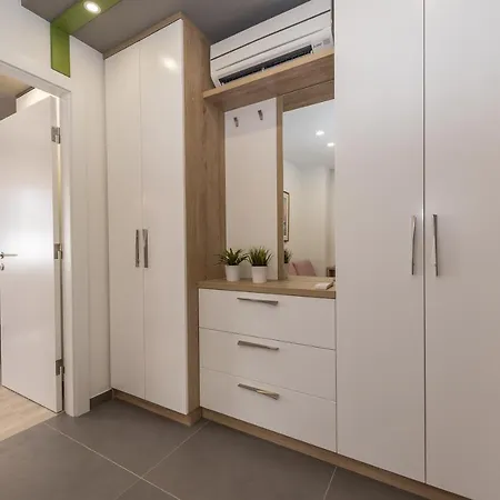 Dali Apartment